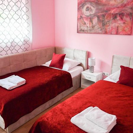 Rozes Namai B&B Raseiniai Esterno foto